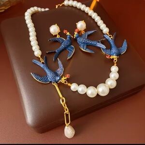 Vintage Swallow Pearl Gold Couture Necklace Earrings Set